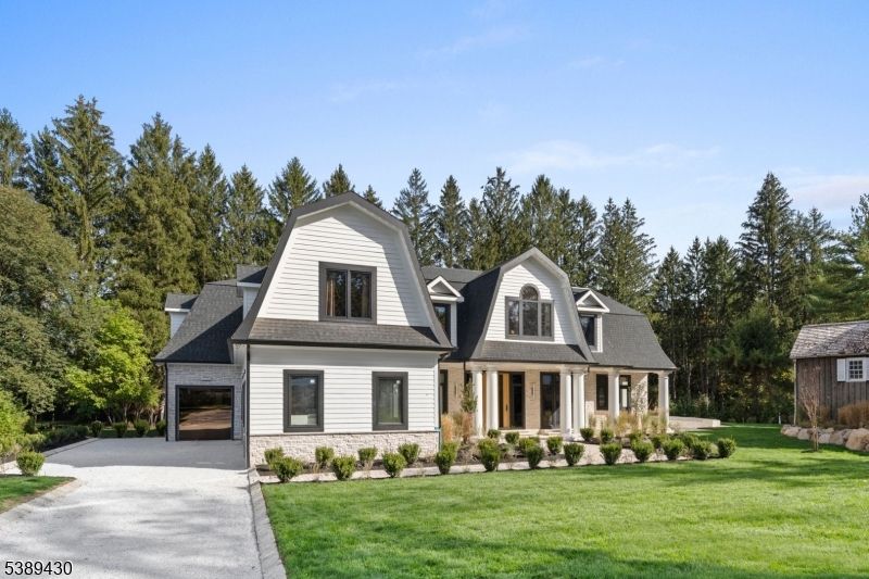 Attached, Exterior, Facade, Farmhouse