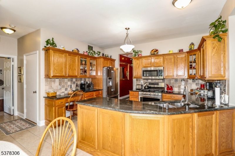 Interior, Kitchen, Pendant Lights, Stainless Steel Appliances