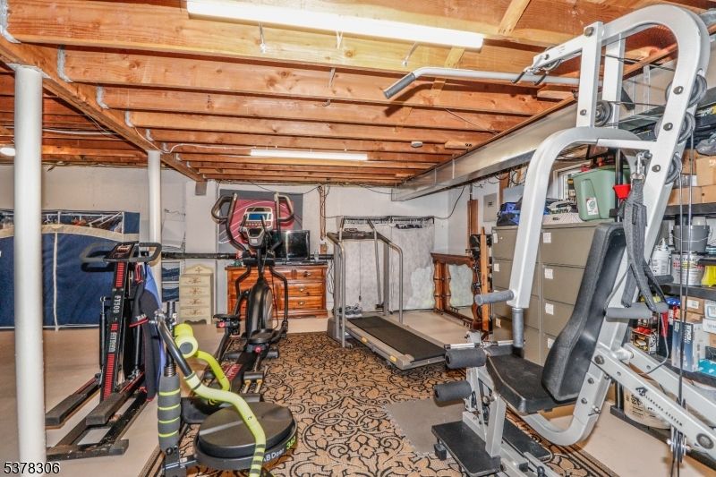 Fitness Equipment, Interior, Wooden Beams