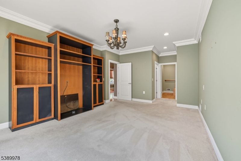 Chandelier, Empty room, Interior, Recessed Lighting
