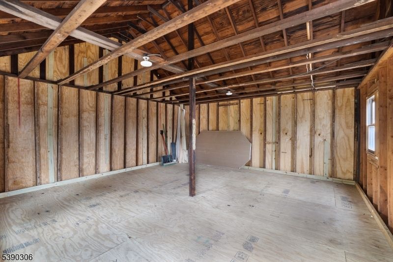 Empty room, Interior, Wooden Beams, Wooden Ceilings, Wood Texture Flooring, Wooden Walls