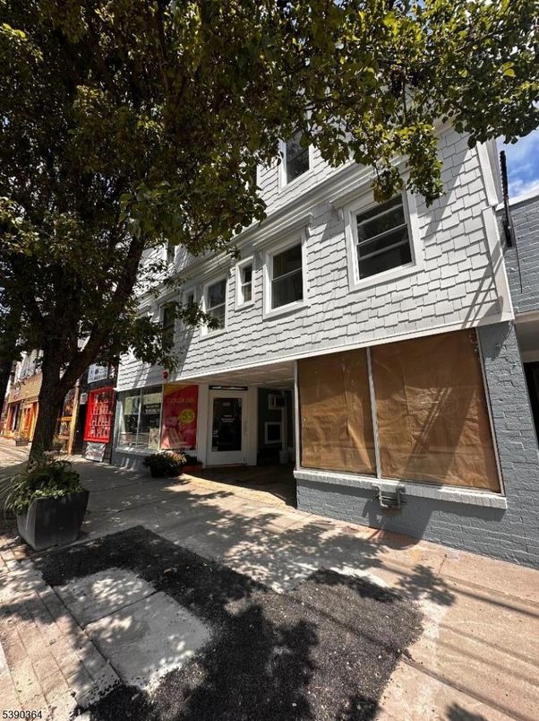 Exterior, Facade, Cape Cod