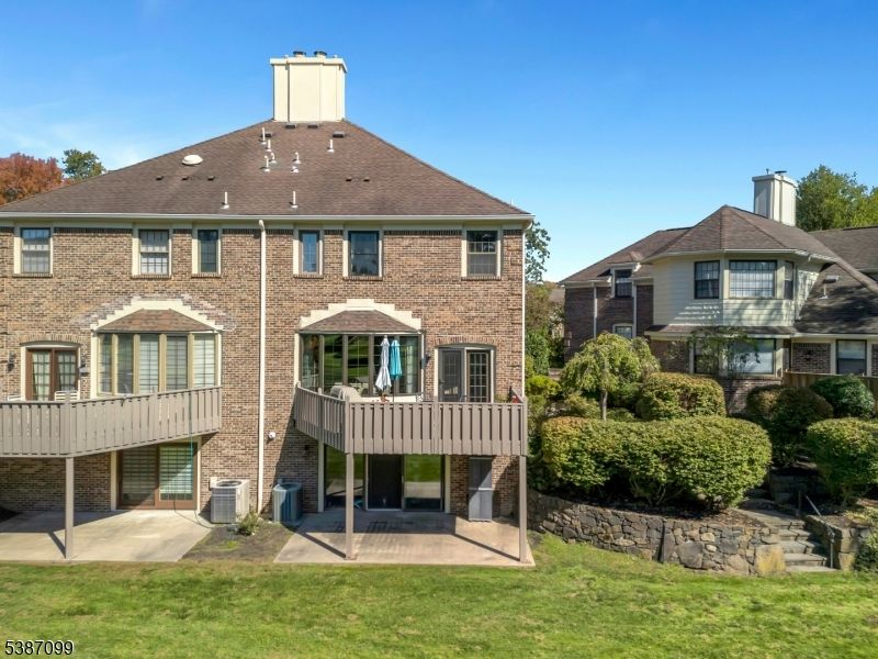 Backyard, Exterior, Facade, Brick Facade, Georgian