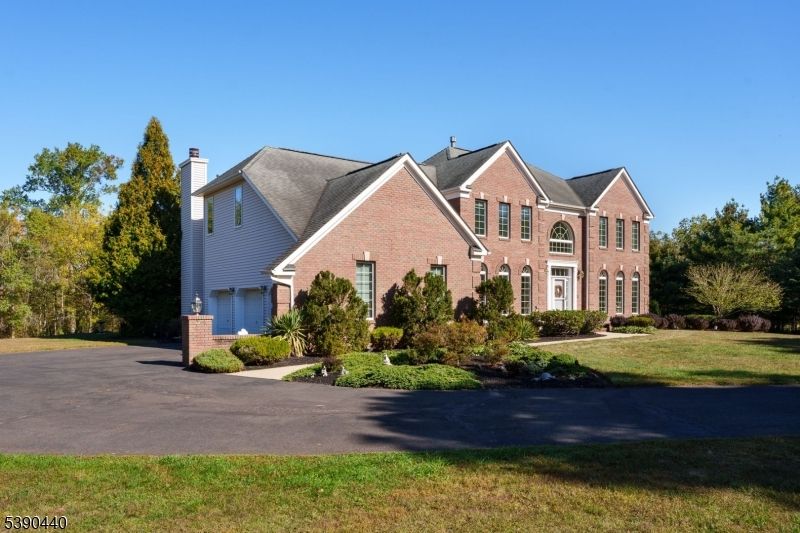Backyard, Exterior, Facade, Brick Facade, French Provincial