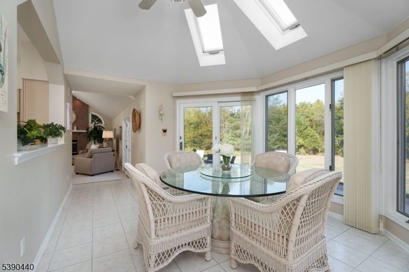 Dining room, Interior, Sun Room