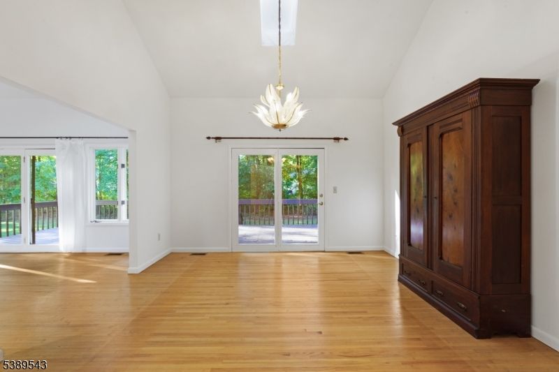 Empty room, Interior, Pendant Lights, Wood Texture Flooring