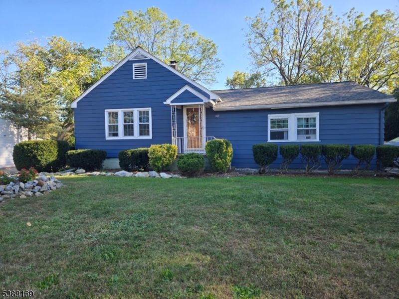 Backyard, Exterior, Facade, Ranch