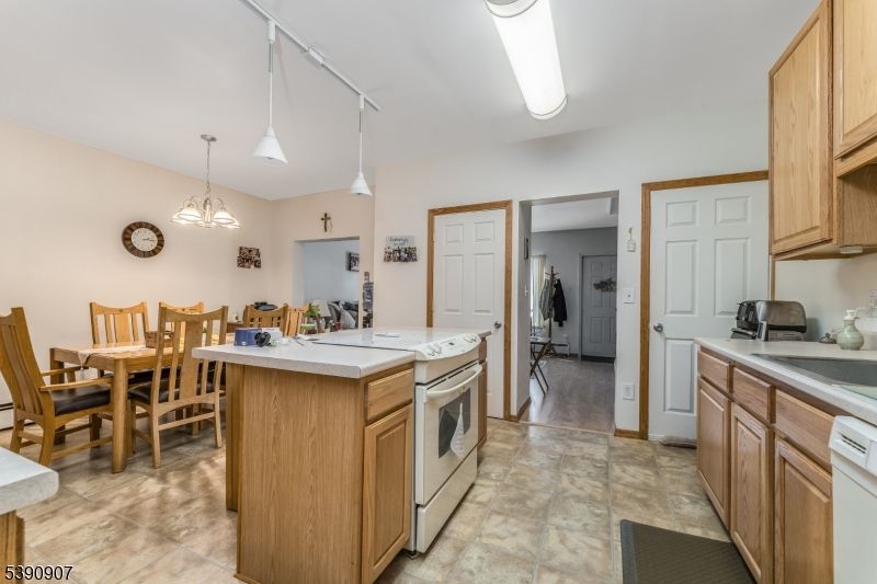 Dining room, Interior, Kitchen, Pendant Lights