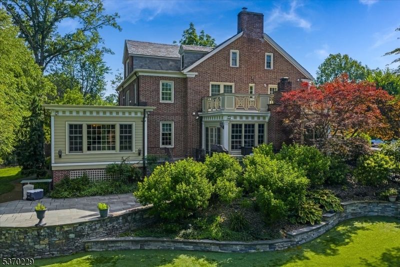 Exterior, Facade, Brick Facade, Brick Traditional
