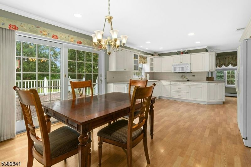 Chandelier, Dining room, Interior, Kitchen, Recessed Lighting, Wood Texture Flooring