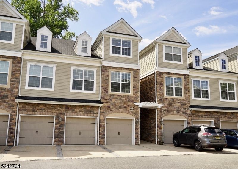 Attached, Exterior, Facade, Brick Facade, Rowhouse