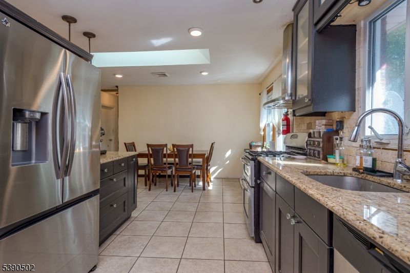 Dining room, Interior, Kitchen, Recessed Lighting, Stainless Steel Appliances