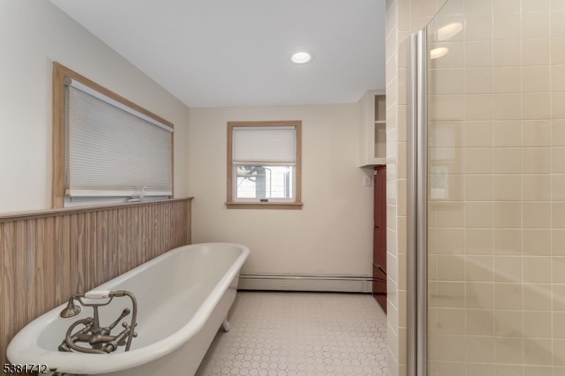 Bathroom, Free Standing Baths, Interior, Recessed Lighting