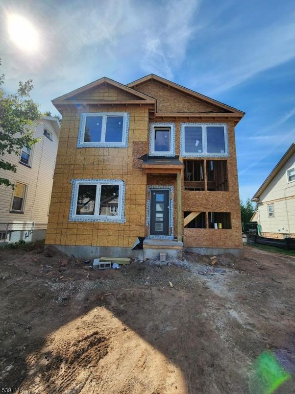 Exterior, Facade, Brick Facade, Rowhouse