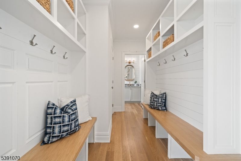 Interior, Recessed Lighting, Walk-in Closets, Wood Texture Flooring