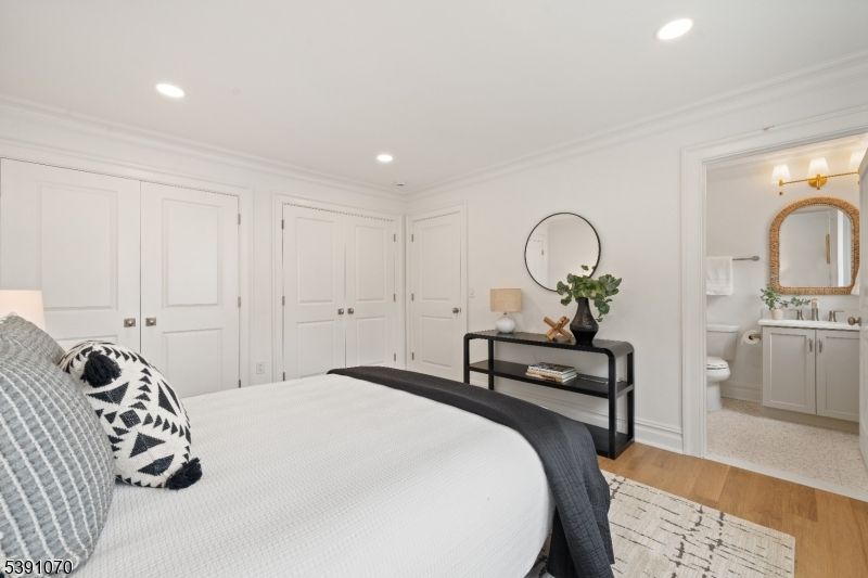 Bathroom, Bedroom, Interior, Recessed Lighting, Wood Texture Flooring