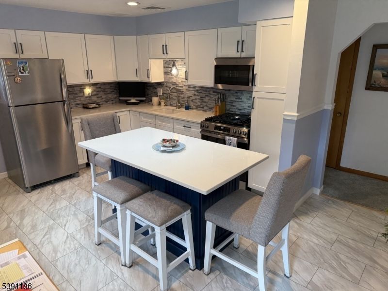 Interior, Kitchen, Marble, Recessed Lighting