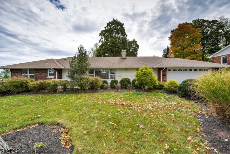 Attached, Backyard, Exterior, Facade, Brick Facade, Ranch