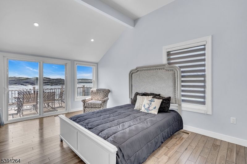 Bedroom, Interior, Recessed Lighting, Water, Wood Texture Flooring