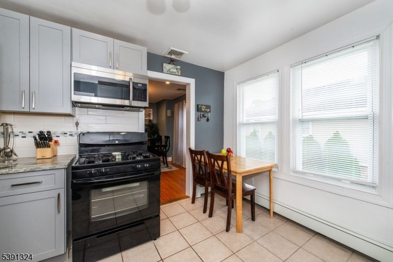 Dining room, Interior, Kitchen, Stainless Steel Appliances