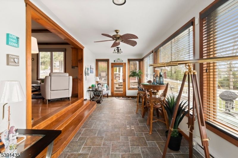 Dining room, Interior