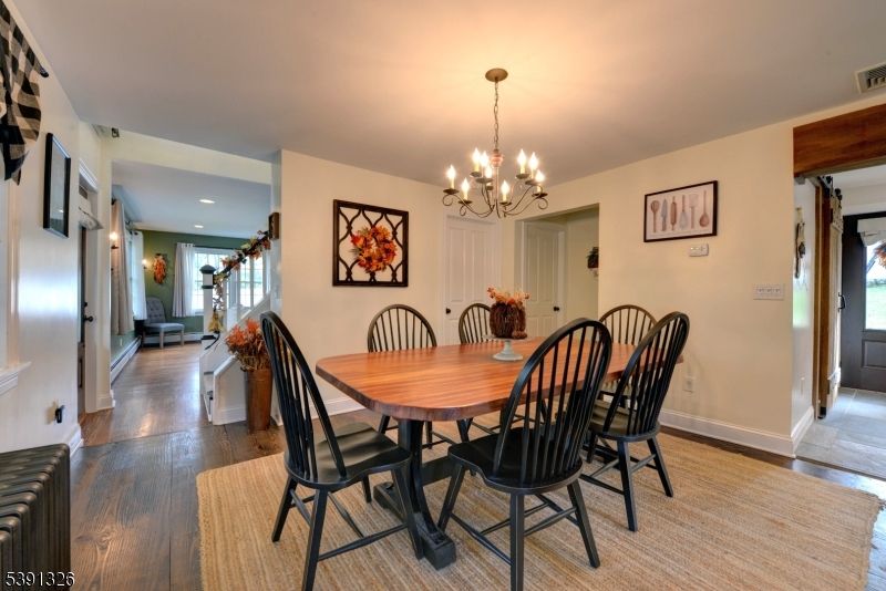 Chandelier, Dining room, Interior, Recessed Lighting, Wood Texture Flooring