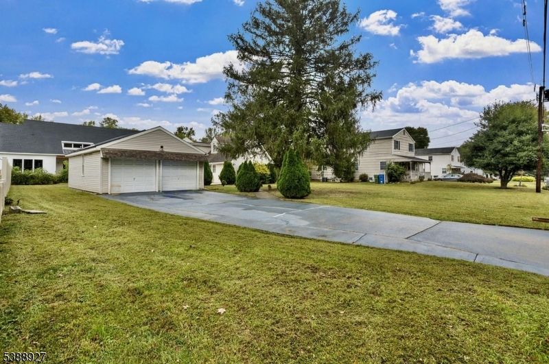 Backyard, Detached Garage, Exterior