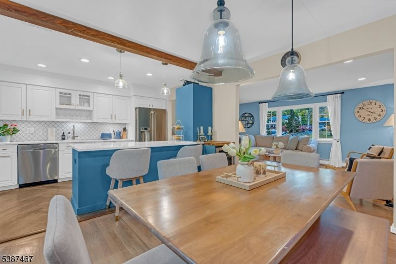 Interior, Kitchen, Living room, Pendant Lights, Recessed Lighting, Stainless Steel Appliances, Wood Texture Flooring