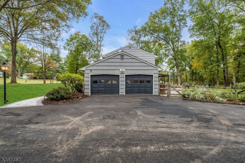 Backyard, Detached Garage, Exterior