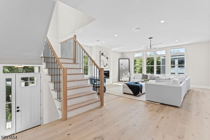 Interior, Living room, Pendant Lights, Recessed Lighting, Wood Texture Flooring