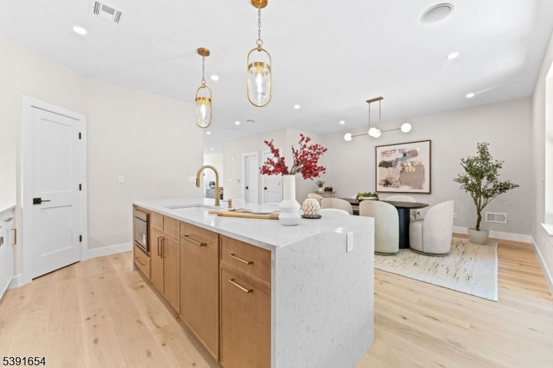 Dining room, Interior, Kitchen, Pendant Lights, Recessed Lighting, Wood Texture Flooring