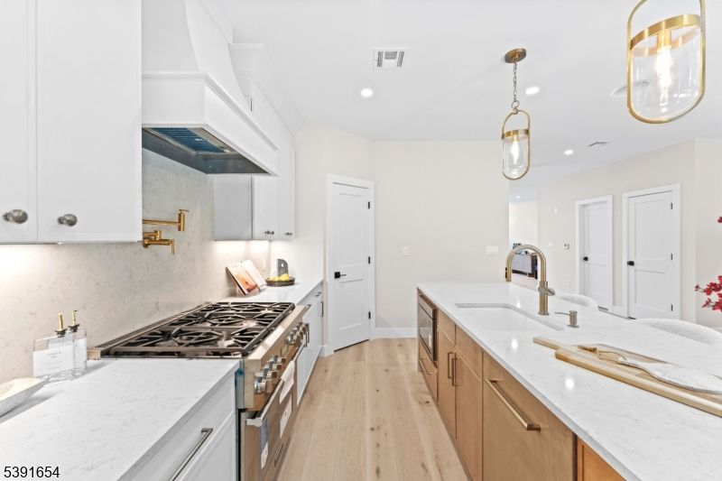 Interior, Kitchen, Pendant Lights, Recessed Lighting, Wood Texture Flooring