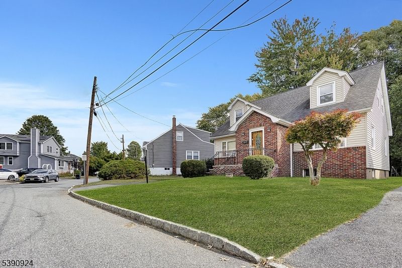 Exterior, Facade, Brick Facade, Cape Cod