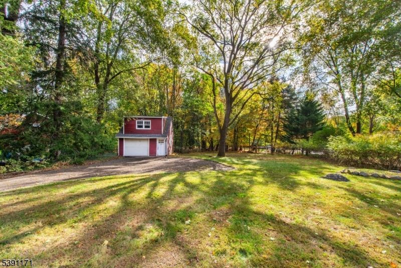 Backyard, Detached Garage, Exterior