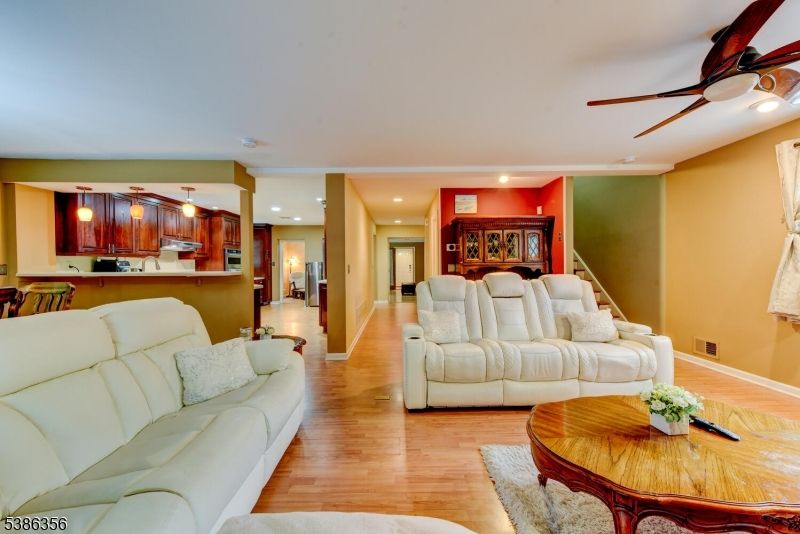 Interior, Kitchen, Living room, Recessed Lighting, Wood Texture Flooring