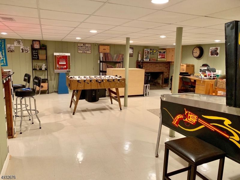 Fireplace, Game Room, Interior, Recessed Lighting