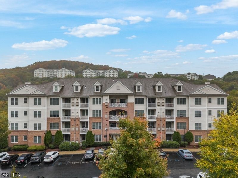 Exterior, Facade, Condo Building