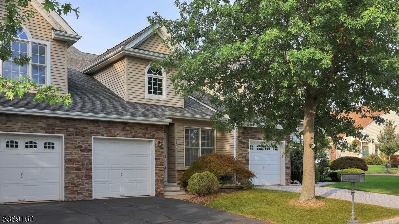 Attached, Exterior, Facade, Brick Facade, Cape Cod