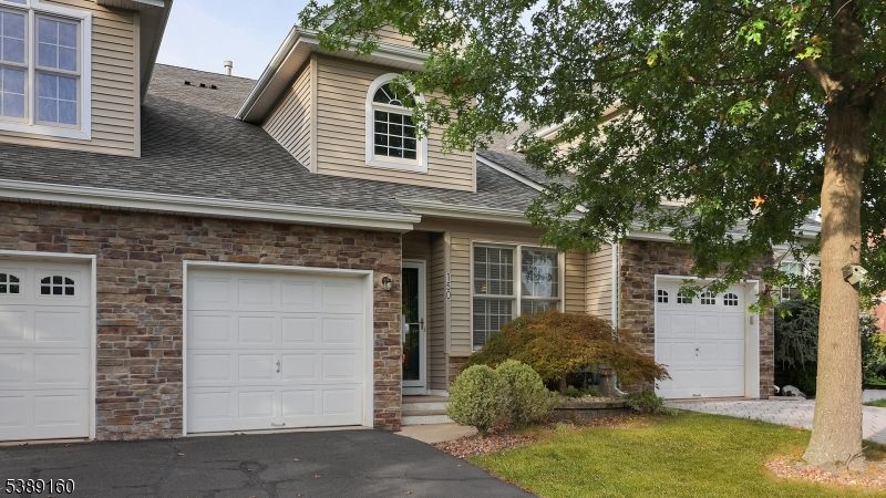 Attached, Exterior, Facade, Brick Facade, Cape Cod