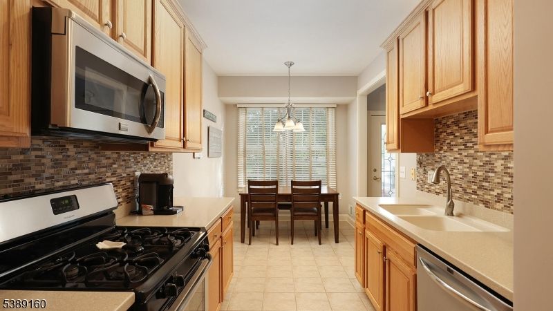 Dining room, Interior, Kitchen, Pendant Lights