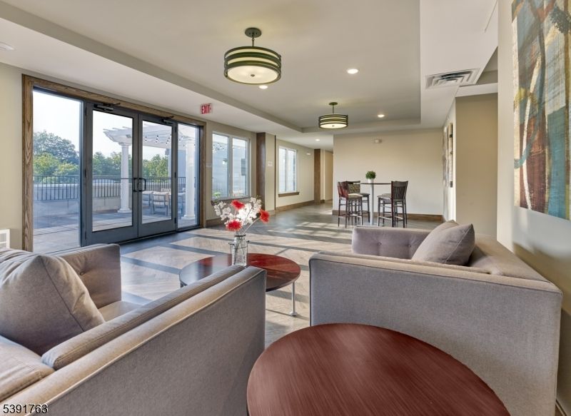 Dining room, Interior, Living room, Recessed Lighting