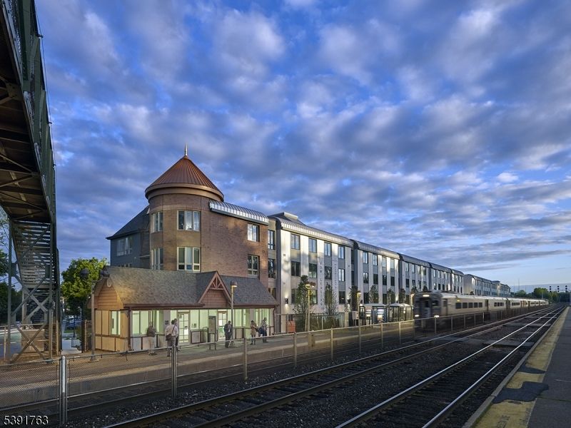 Exterior, Facade, None