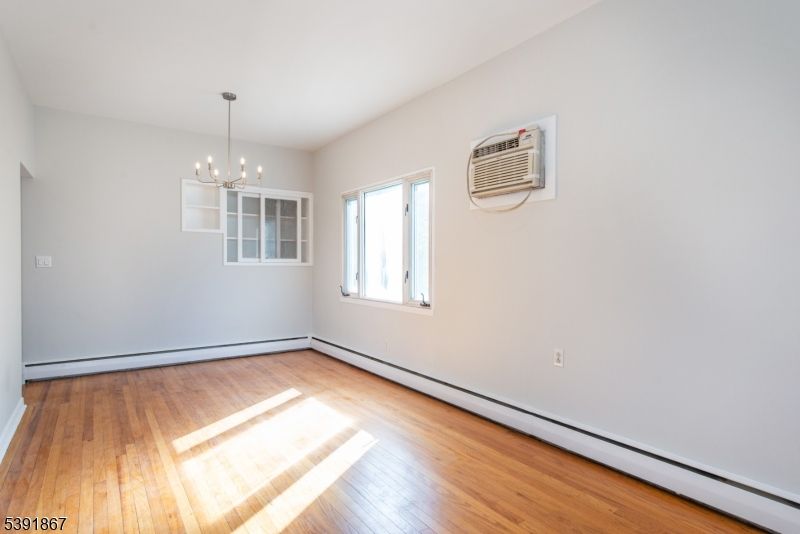 Empty room, Interior, Pendant Lights, Wood Texture Flooring