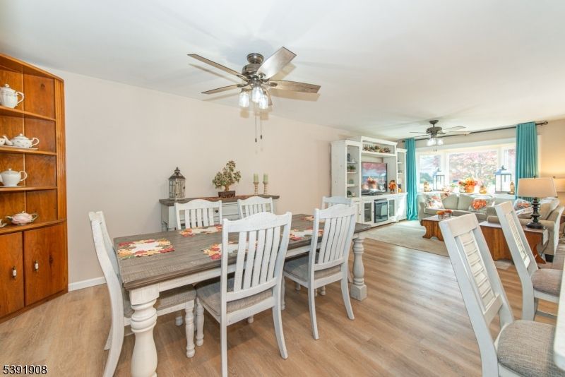 Dining room, Interior, Wood Texture Flooring