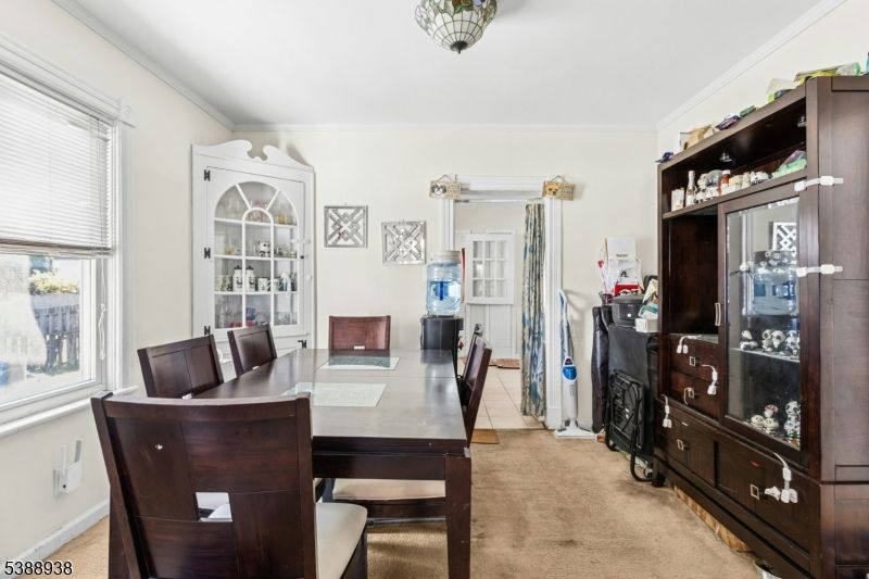 Dining room, Interior
