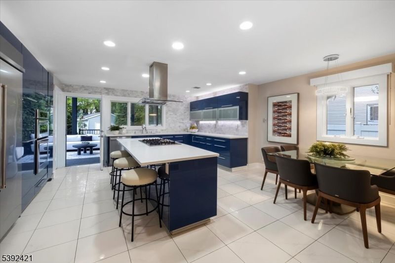 Chandelier, Dining room, Interior, Kitchen, Recessed Lighting