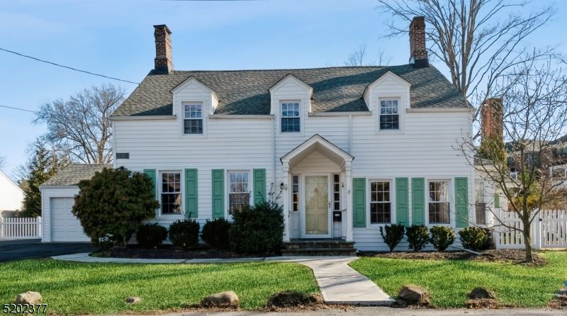 Exterior, Facade, Georgian