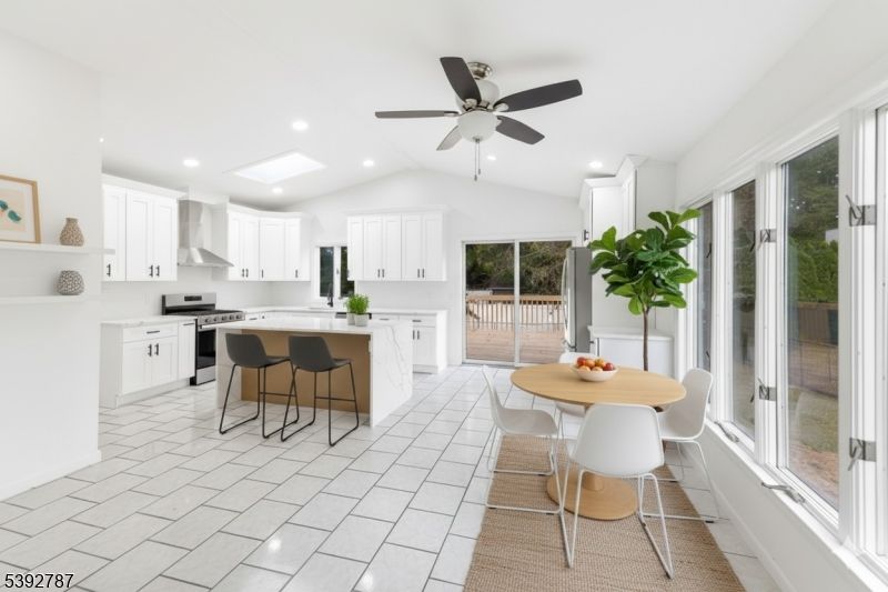 Dining room, Interior, Kitchen, Recessed Lighting, Stainless Steel Appliances