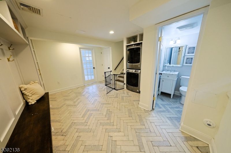 Bathroom, Interior, Recessed Lighting, Wood Texture Flooring