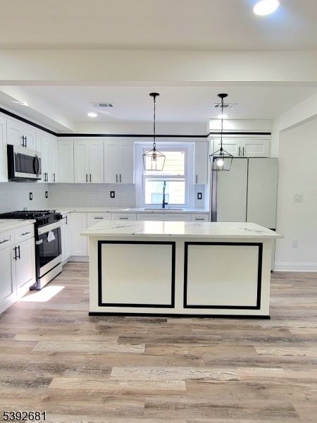 Interior, Kitchen, Pendant Lights, Recessed Lighting, Wood Texture Flooring